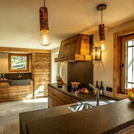 Hellochalet - Seventy One - Larger Family In The Center